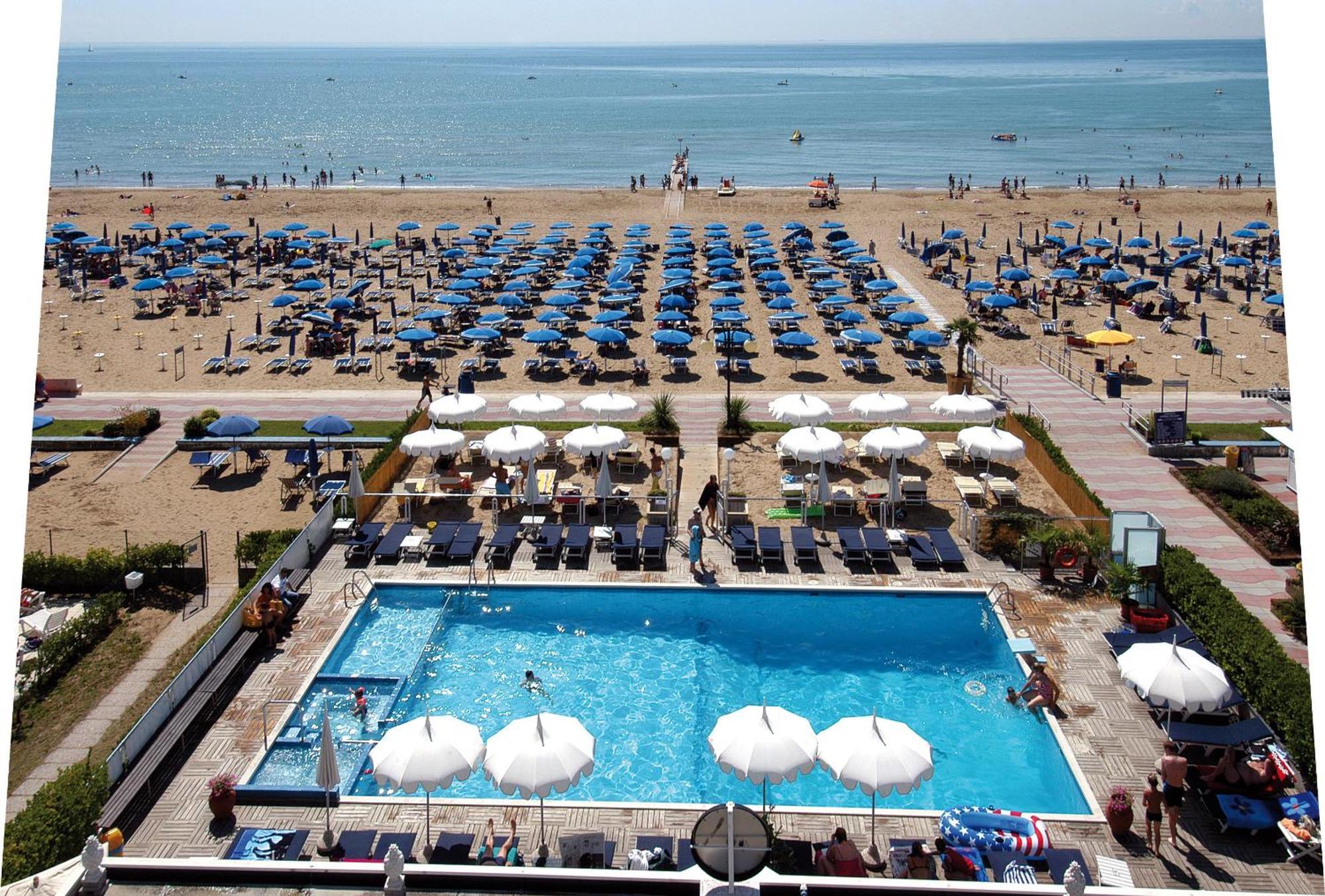 Hotel Beny Lido di Jesolo Buitenkant foto