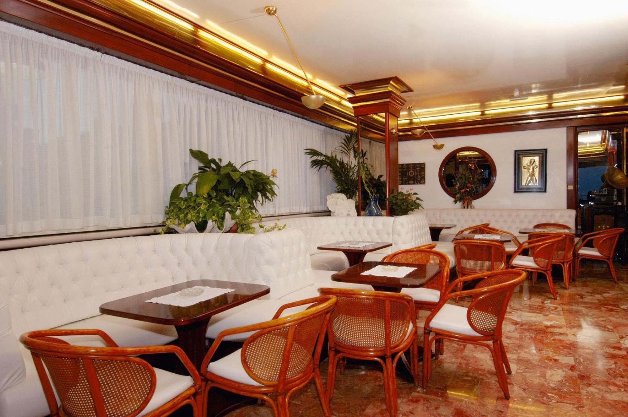 Hotel Beny Lido di Jesolo Buitenkant foto